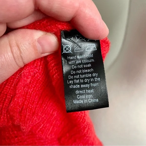 Lioness Heartbreaker Cardi Red Knit Button Cardigan Wool Blend Size Medium - Picture 10 of 10